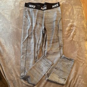 Nike Dri-Fit Women’s Leggings | Color: Striped Black and White | Size: Medium